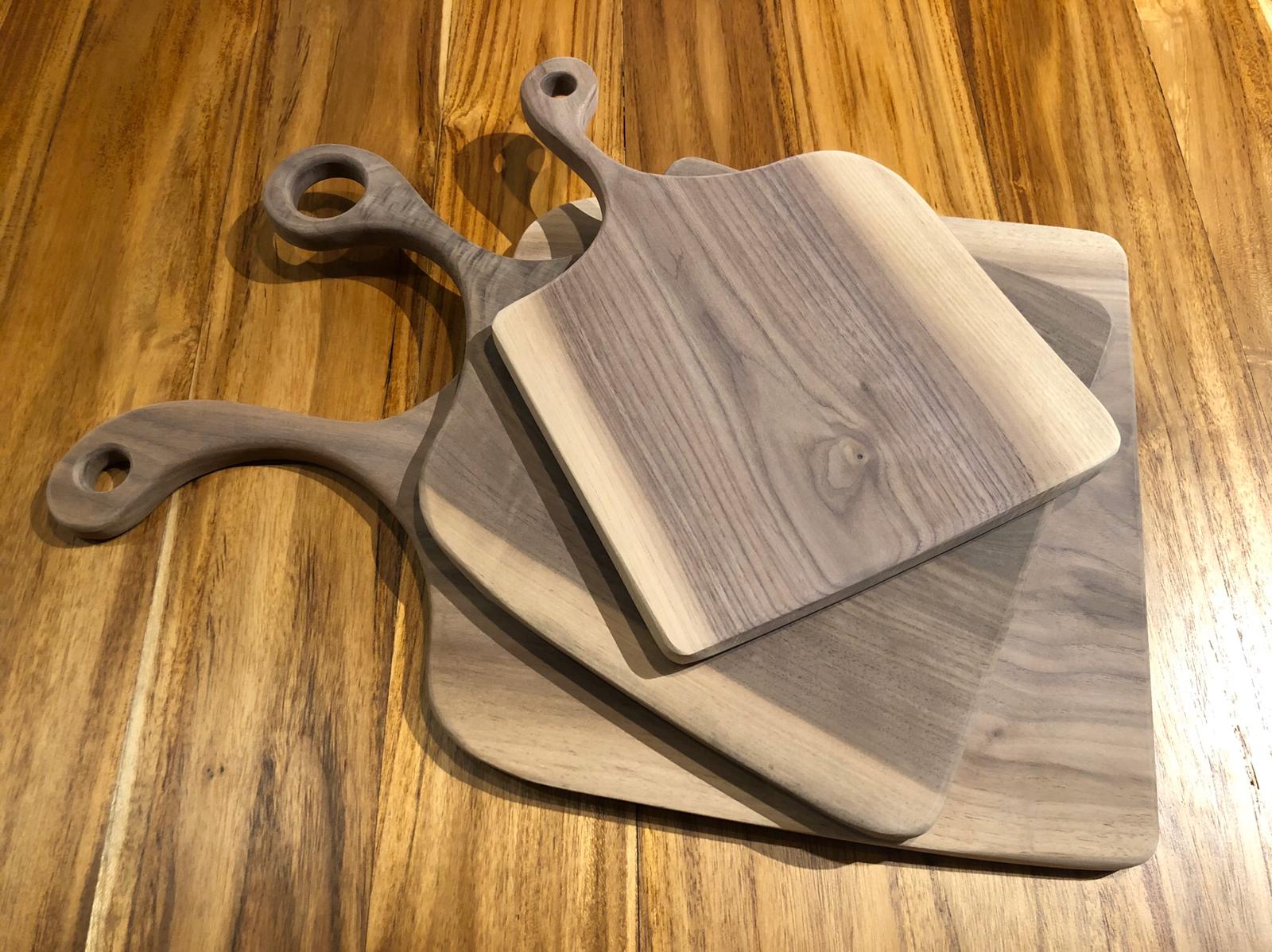 Walnut Wood Cutting Boards for Kitchen, Meal Prep & Serving, Reversible Wooden Chopping Board, Charcuterie Board, Cheese Board with Side Handle